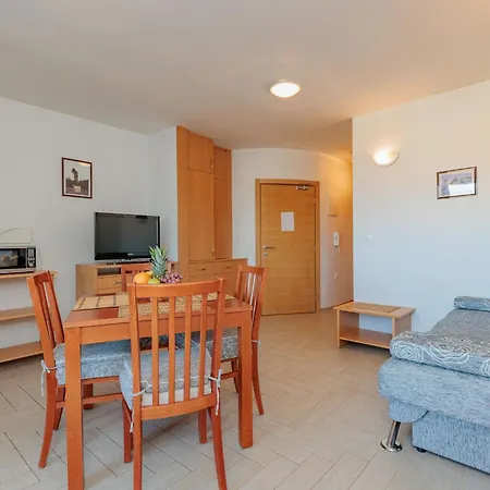 Mlasina-4 By Interhome * 宁