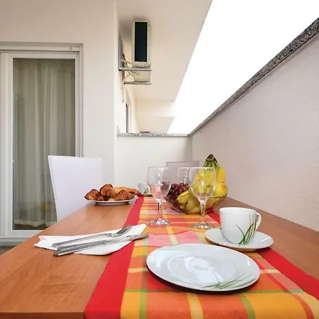 公寓 Mlasina-4 By Interhome *