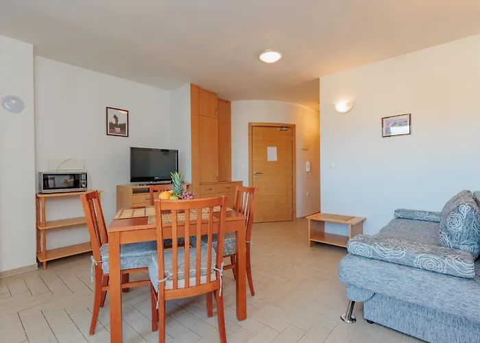 Mlasina-4 By Interhome * Nin