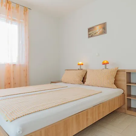 Apartment Mlasina.4 *