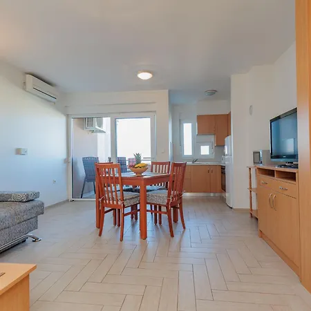 Appartement Mlasina-4 By Interhome Nin