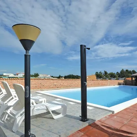 Apartment Mlasina.4 *