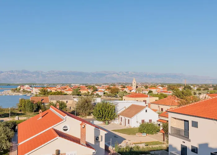 Mlasina-4 By Interhome * Нин