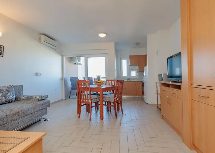 Апартаменты Mlasina-4 By Interhome Нин