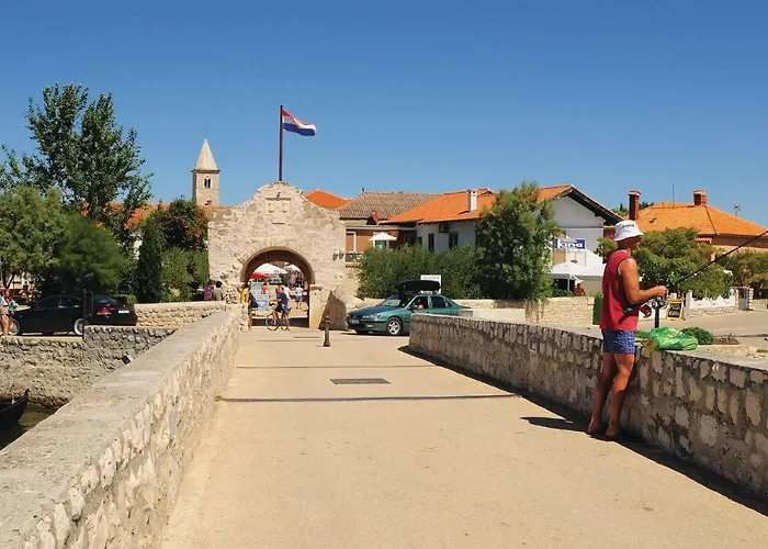 Mlasina-4 By Interhome Нин